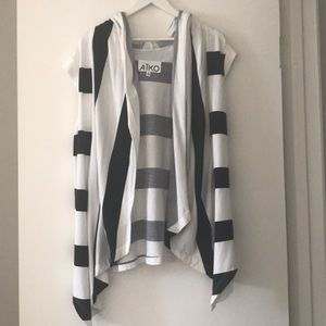 Aiko XS small vest runs a little big like s/m